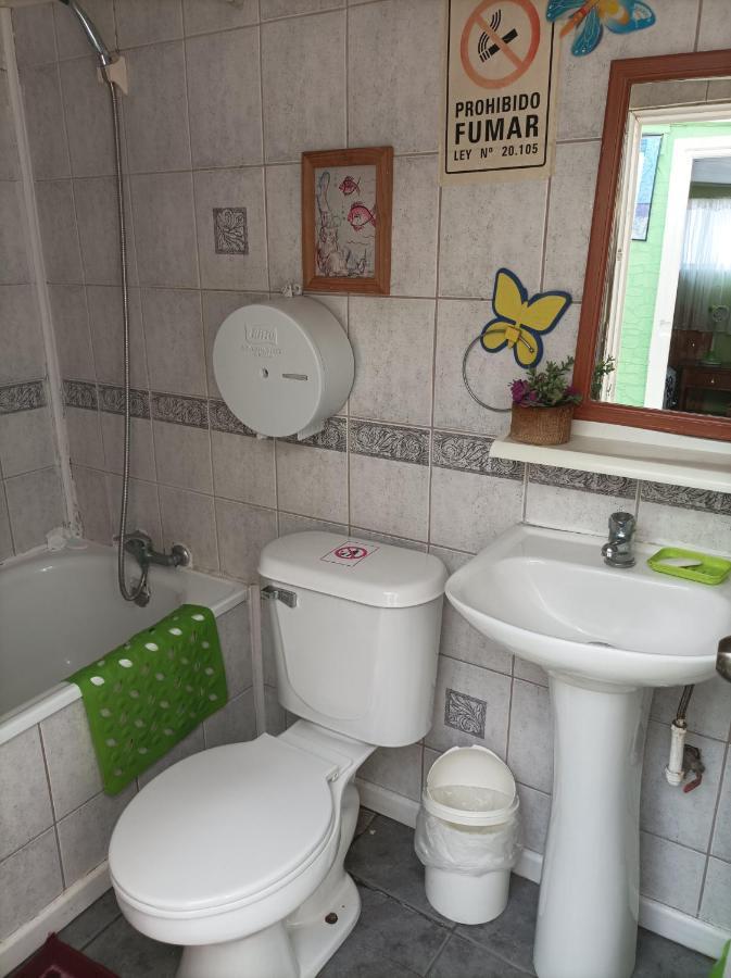 Alojamiento Familiar Rey Bed and Breakfast Punta Arenas Exteriör bild