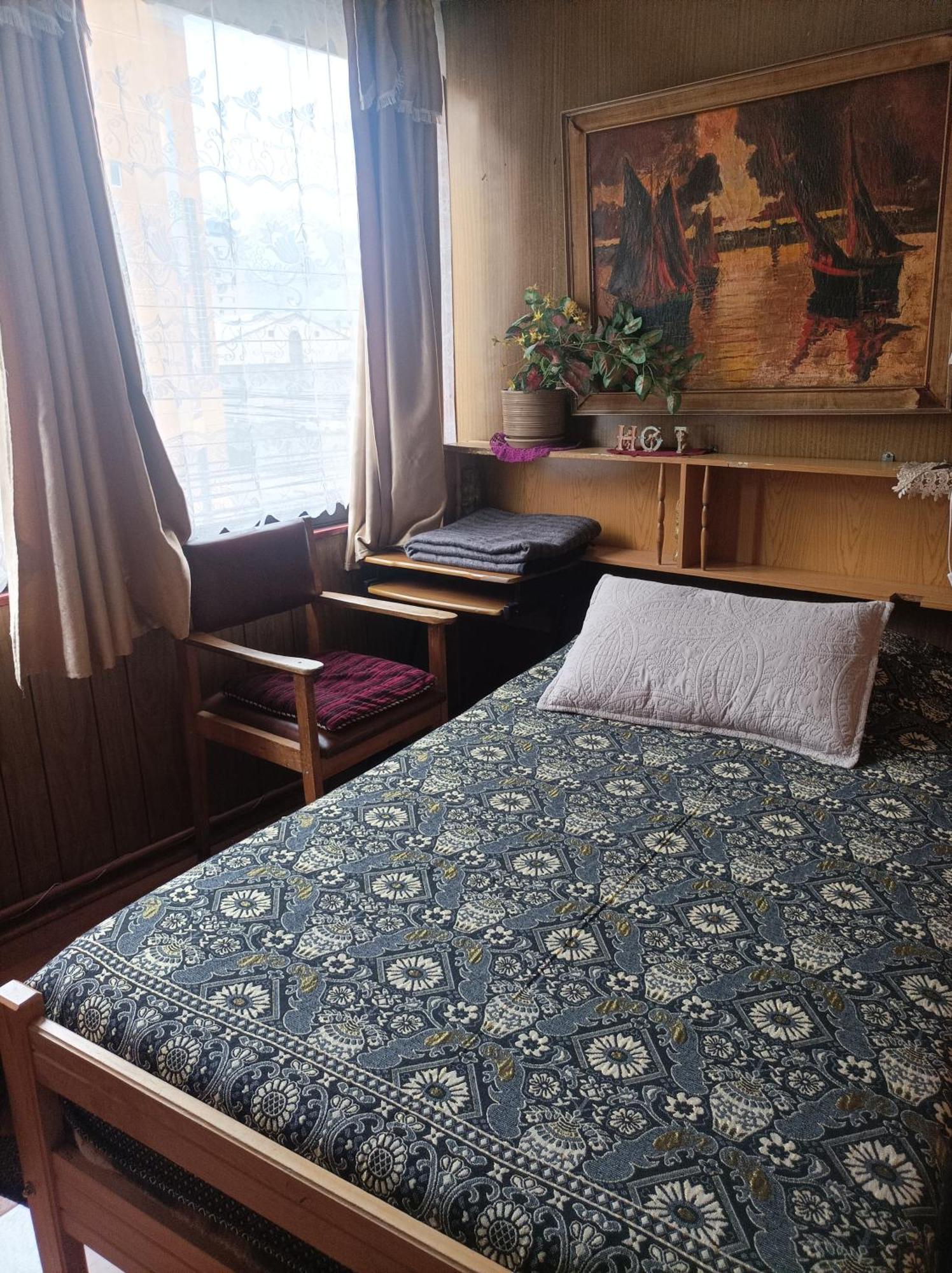 Alojamiento Familiar Rey Bed and Breakfast Punta Arenas Exteriör bild